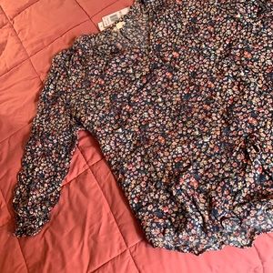 Mason & belle tiera smocked sleeve top